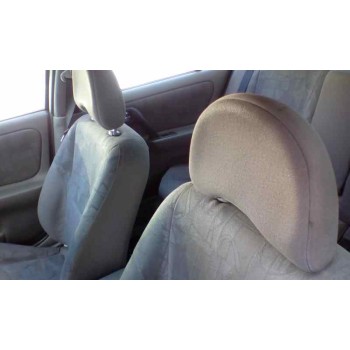 nissan primera berlina (p11) del año 1999