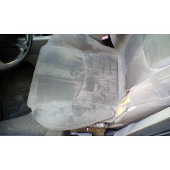 nissan primera berlina (p11) del año 1999