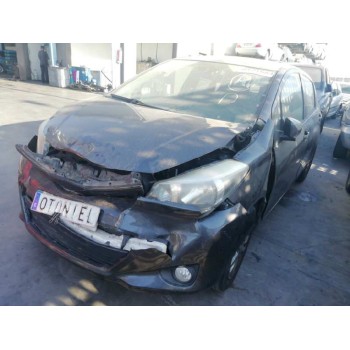 toyota yaris del año 2014