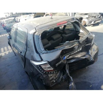 toyota yaris del año 2014