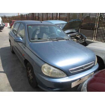kia rio del año 2000