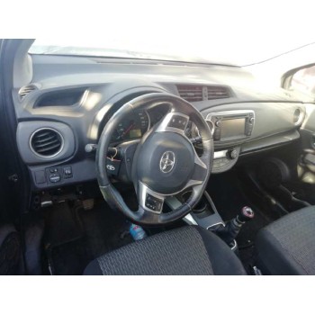 toyota yaris del año 2014