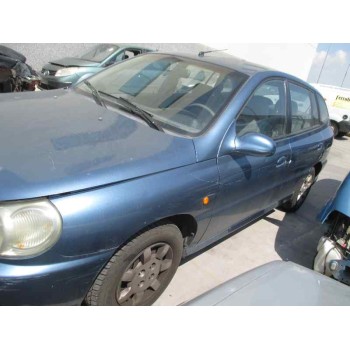 kia rio del año 2000