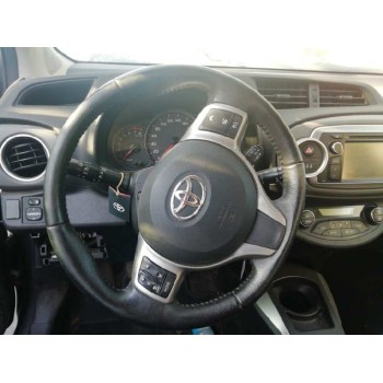 toyota yaris del año 2014