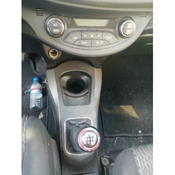 toyota yaris del año 2014