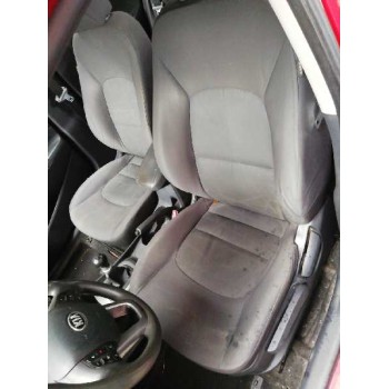 kia rio del año 2014