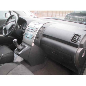 toyota corolla verso (r1) del año 2006