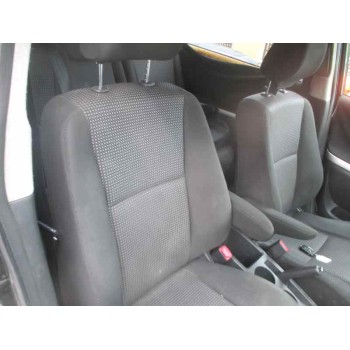 toyota corolla verso (r1) del año 2006