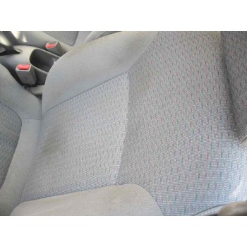 kia rio del año 2000