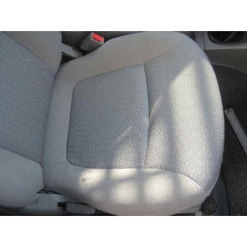 kia rio del año 2000