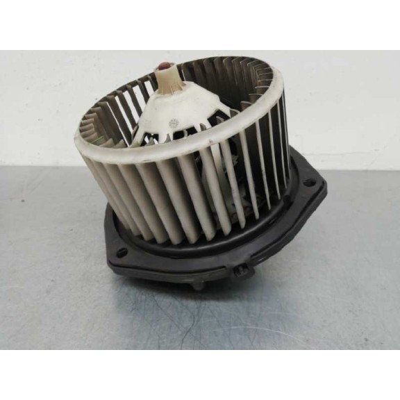 Recambio de motor calefaccion para iveco daily combi referencia OEM IAM 570630200 5706302 2 PINS