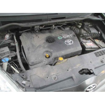 toyota corolla verso (r1) del año 2006