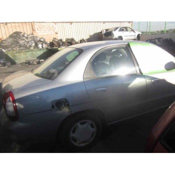 daewoo nubira berlina del año 1999