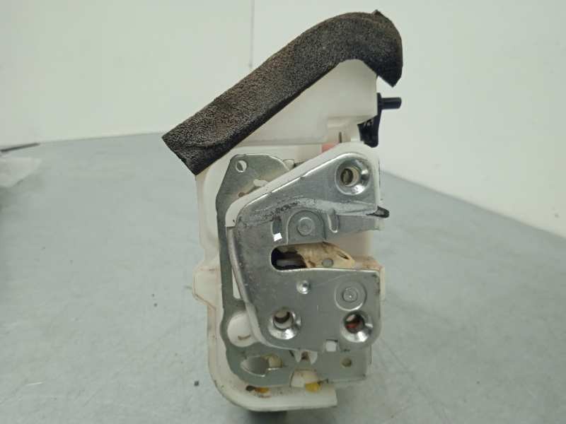 Recambio de cerradura puerta trasera izquierda para subaru legacy lim. b14 limited referencia OEM IAM 61035AJ030  2 PINS