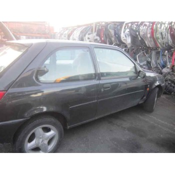 ford fiesta berlina del año 1996