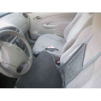 ford fiesta berlina del año 1996