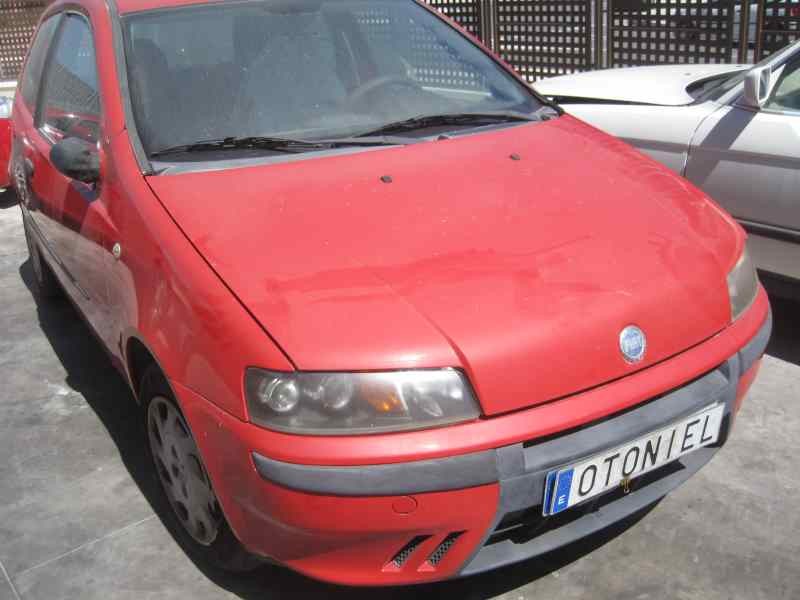 FIAT PUNTO BERLINA (188)
