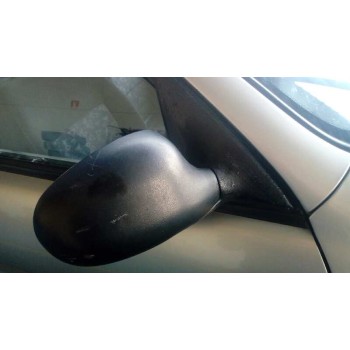 daewoo lanos del año 2000