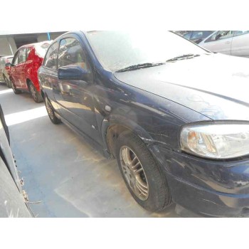 opel astra g berlina del año 2000