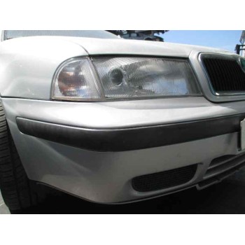 skoda octavia berlina (1u2) del año 2000