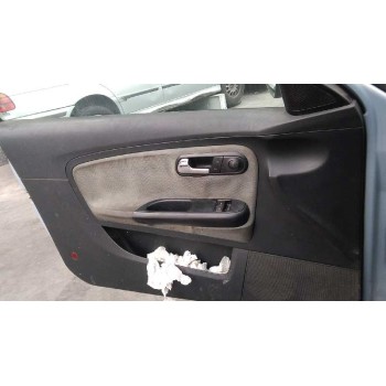 seat ibiza (6l1) del año 2003