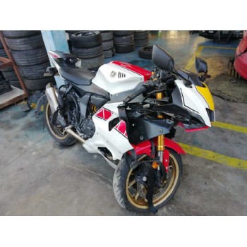 yamaha r7 del año 2023