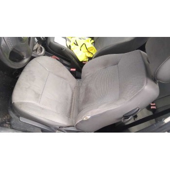 seat ibiza (6l1) del año 2003