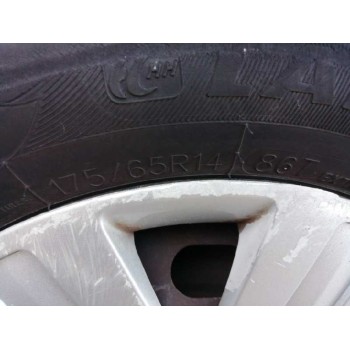 ford fiesta (cbk) del año 2004