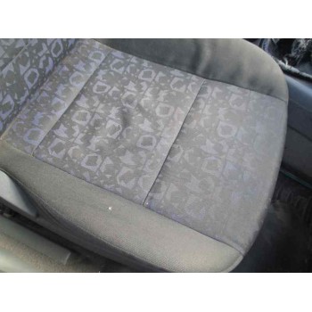 skoda octavia berlina (1u2) del año 2000