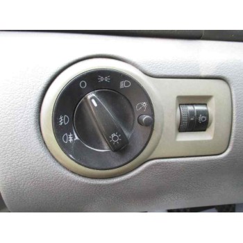 skoda octavia berlina (1u2) del año 2000