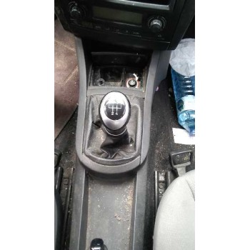 seat ibiza (6l1) del año 2004