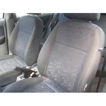 skoda octavia berlina (1u2) del año 2000