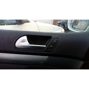 volkswagen golf v berlina (1k1) del año 2006