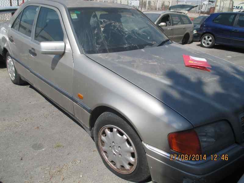 MERCEDES-BENZ CLASE C (W202) BERLINA