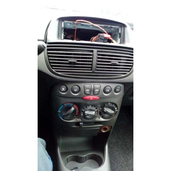 fiat punto berlina (188) del año 2005