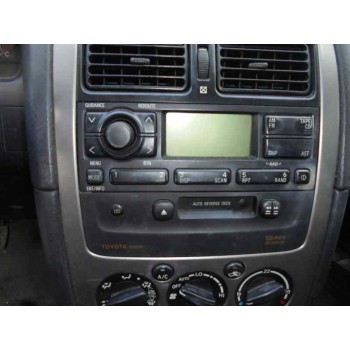 toyota avensis berlina (t 22) del año 2001