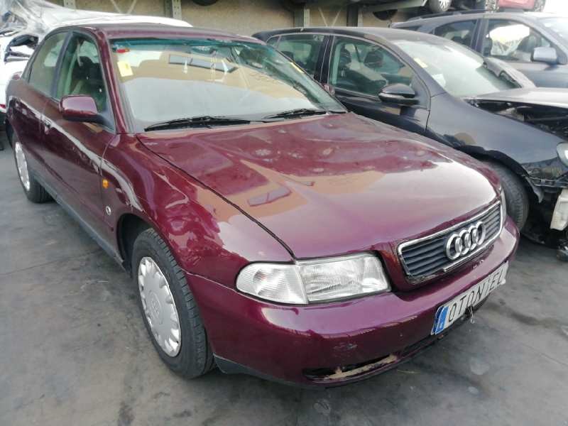 AUDI A4 BERLINA (B5)