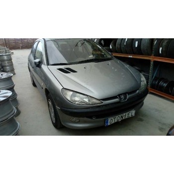 PEUGEOT 206 BERLINA