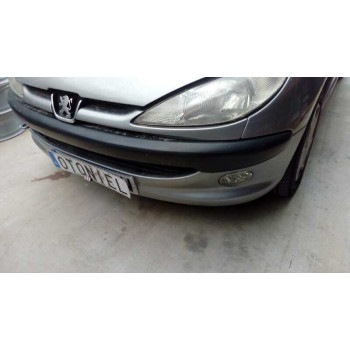 peugeot 206 berlina del año 2002