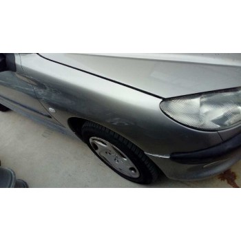 peugeot 206 berlina del año 2002