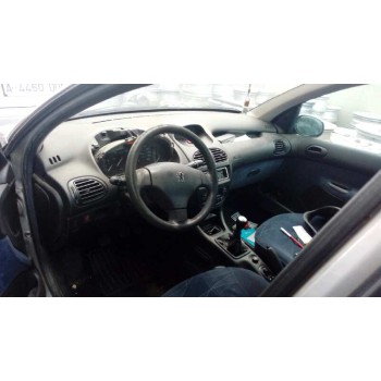 peugeot 206 berlina del año 2002