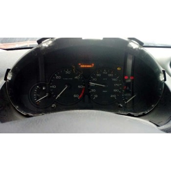 peugeot 206 berlina del año 2002