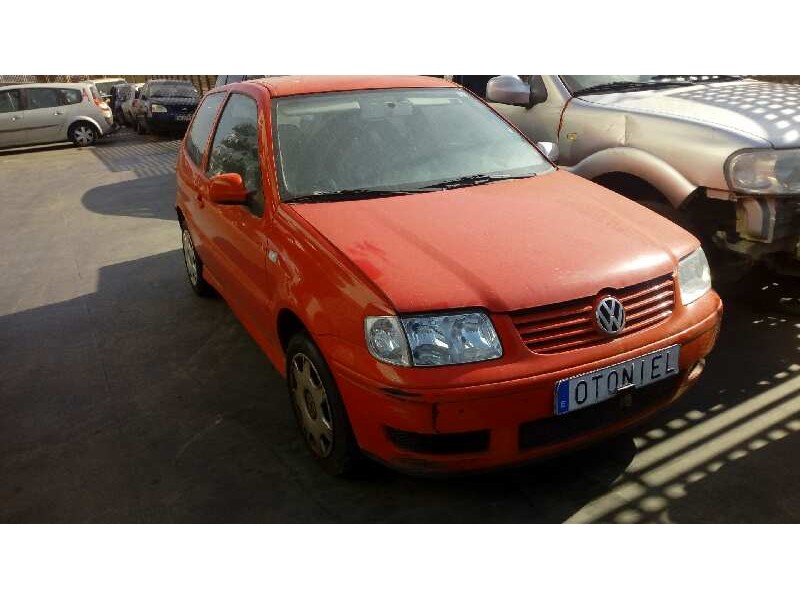 volkswagen polo berlina (6n2) del año 2000