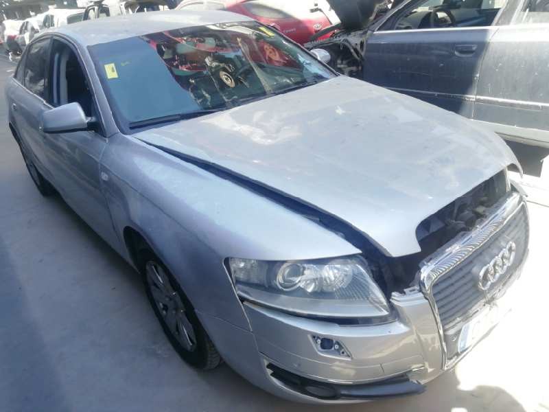 AUDI A6 BERLINA (4F2)