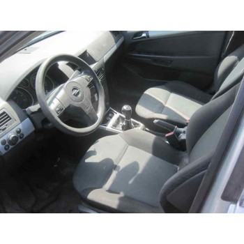 opel astra h berlina del año 2005