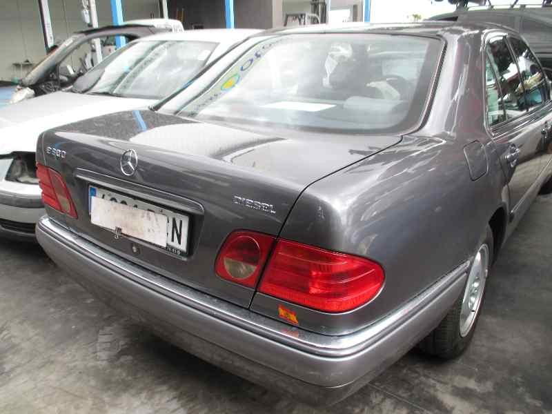 MERCEDES-BENZ CLASE E (W210) BERLINA DIESEL