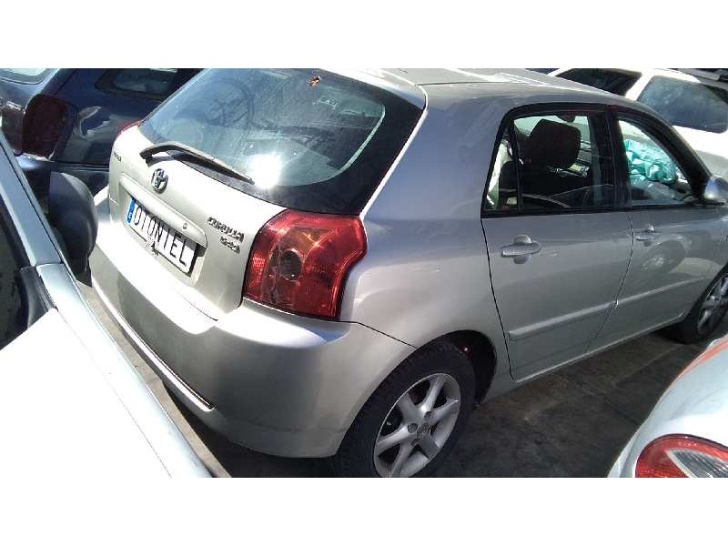 toyota corolla (e12) del año 2004