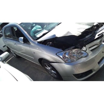 toyota corolla (e12) del año 2004