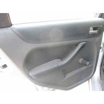 ford focus berlina (cap) del año 2004