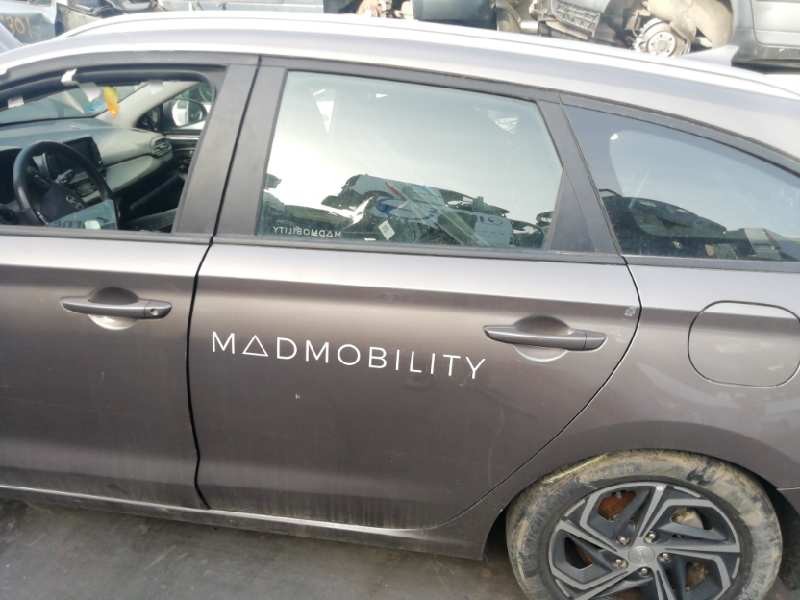 Recambio de puerta trasera izquierda para hyundai i30 cw (pd) family referencia OEM IAM   